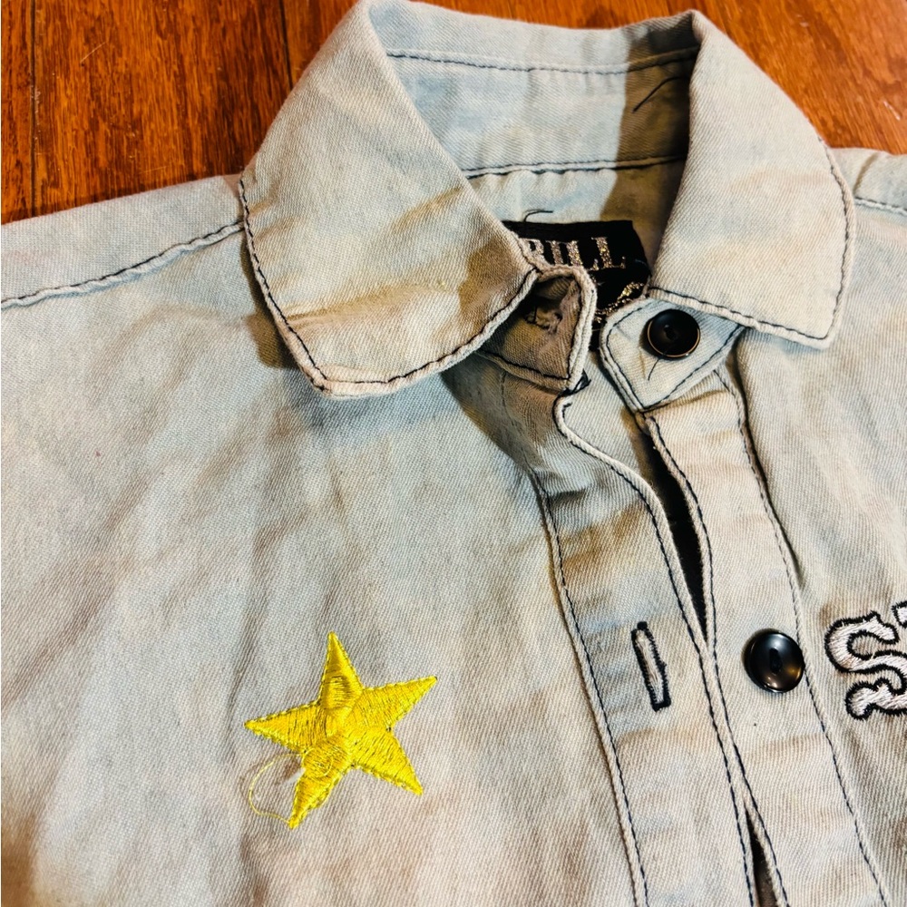 Thrill Light Blue Denim Button Down Shirt Distressed with Patches EUC Size M - Picture 2 of 12